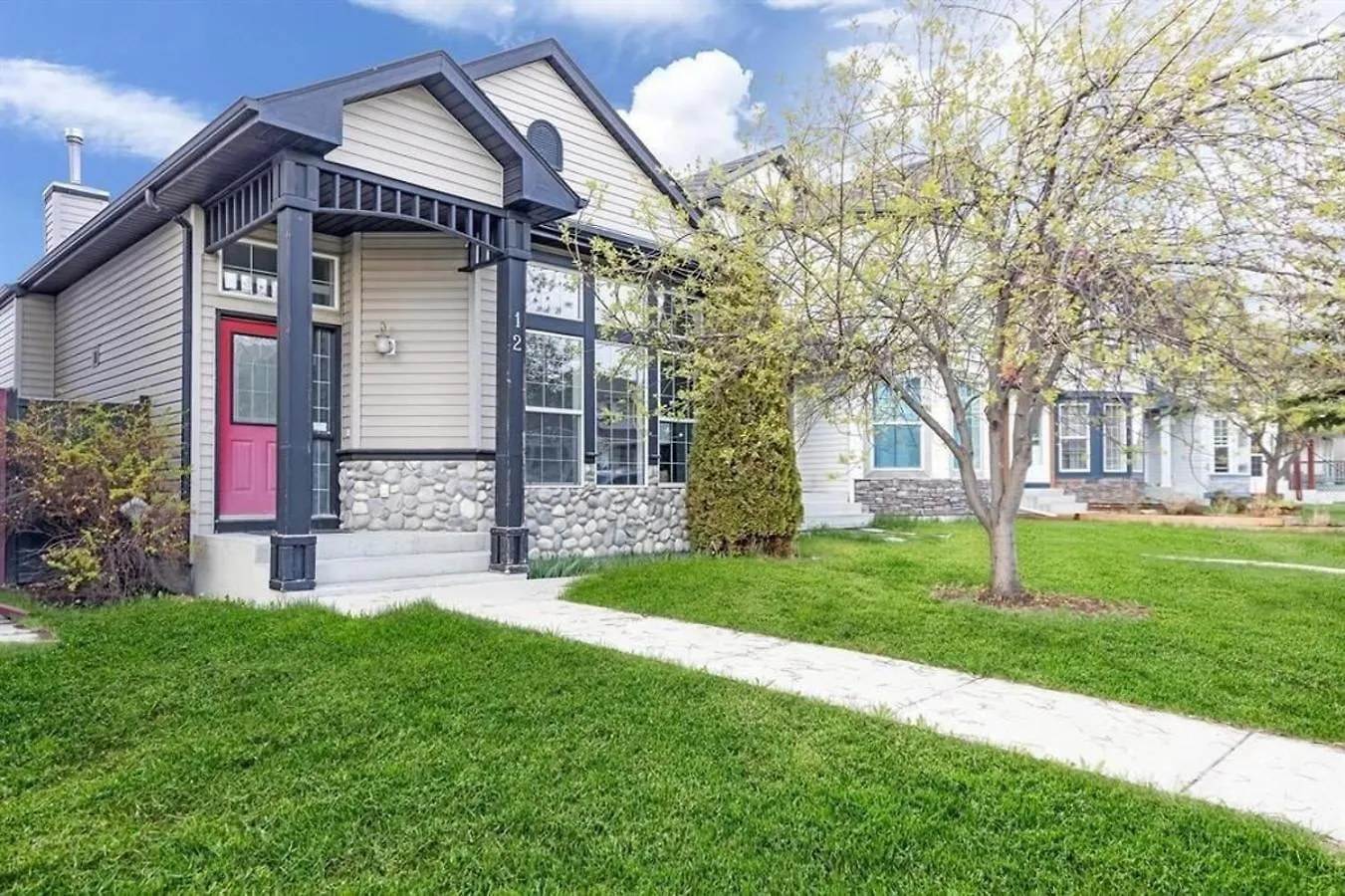 12 Spacious Home W Ac, Crib, Garage, By Airport Calgary